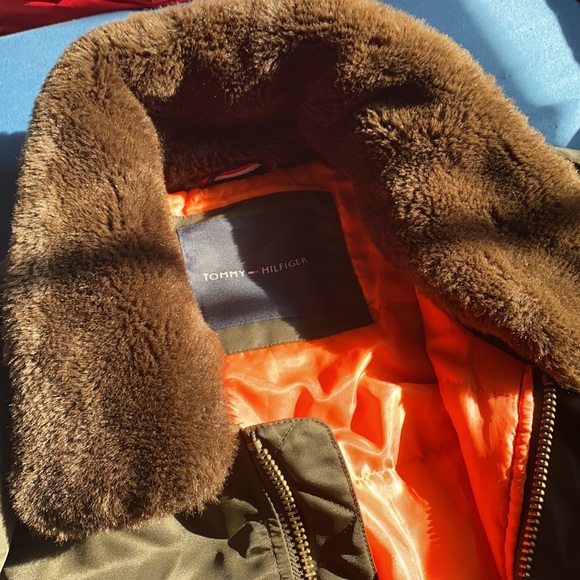 Olive Green jacket with orange interior. Detachable Fur on collar - Picture 2 of 9